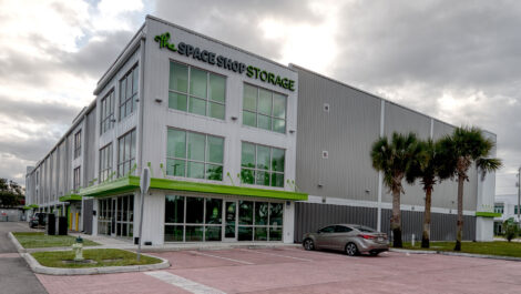 Space Shop Self Storage - Sarasota